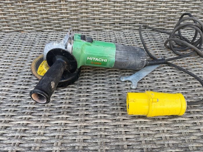 110v Hitachi 4" grinder