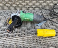 110v Hitachi 4" grinder