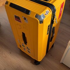 24 inch Suitcase for Sale 10 Euro