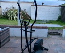 Cross Trainer