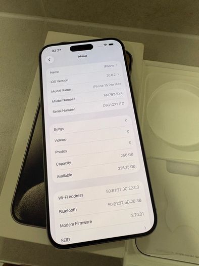 iphone 15 pro max 256 back glass Brocken