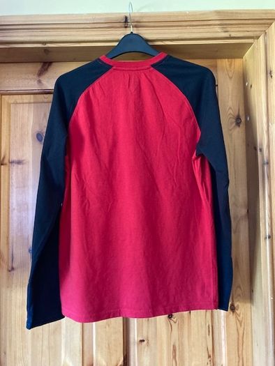 Nike long sleeve top. Size XL. Red.