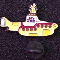 The beatles,  Yellow submarine, pin back badge.
