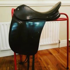 17'5 inch Dressage saddle for sale