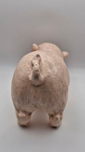 Pair of garden piglet statuet