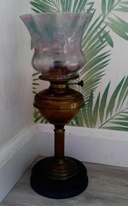 Vintage Victorian Oil Lamp