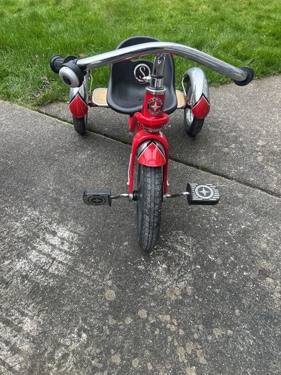 Schwinn tricycle roadster