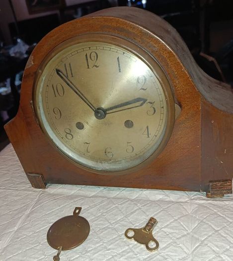 Old mantle clock