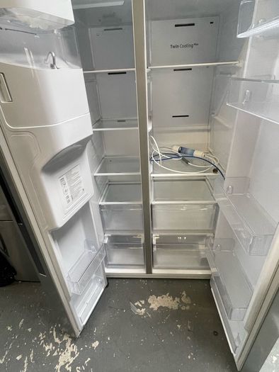 Samsung American fridge freezer