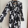 dress womens size S , black and white elegant dress with long sleeves like new Image 5