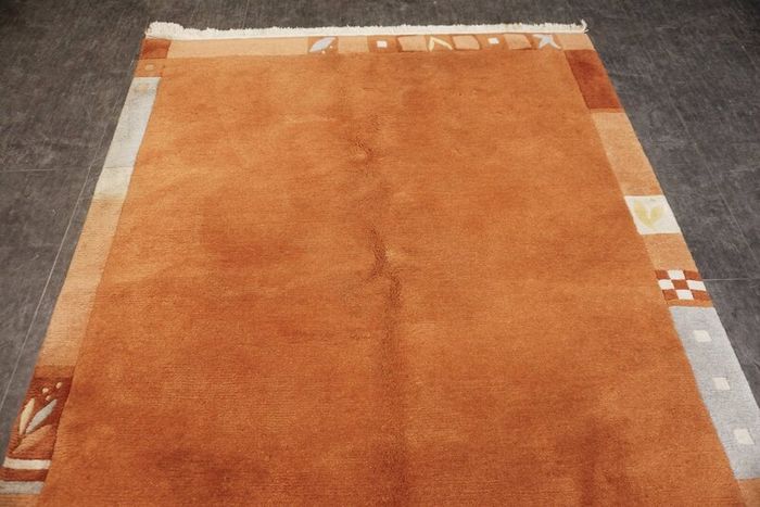 P.ersian Nepal Rug Burnt Umber 2x1..43m (NEP24)