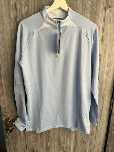 BNWT Nike Strike Jumper - L