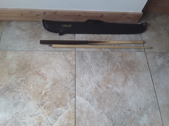 vintage snooker cue