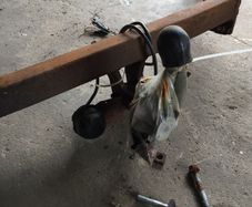 toyota avensis towbar