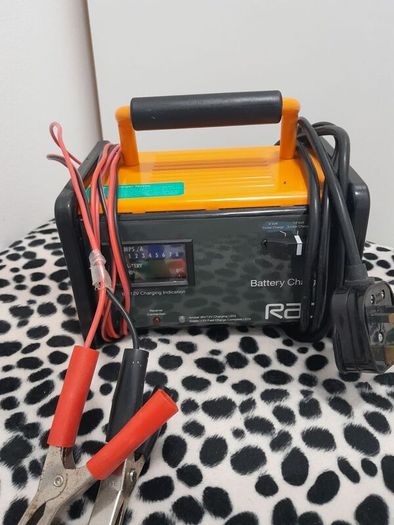 Rac Battery Charger,like New, 6 Or 12v