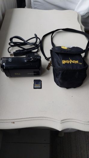 Samsung SMX-F50 Retro Y2K Camcorder Video Camera