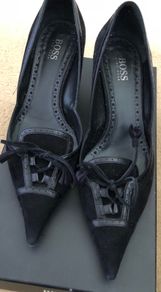 Black Hugo Boss suede kitten heels