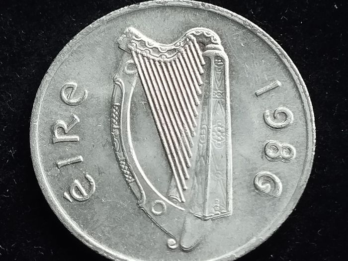 Ireland - 1986 - ERROR - 5 Pence  - Bull - High Grade - KM.22 - [2015]