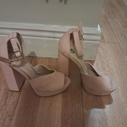 Chi chi London blush pink dress and riverisland matching sandals