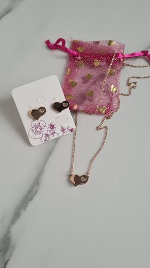 Brand new jewellery set