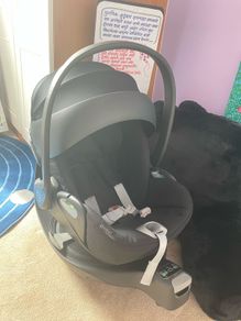 Cybex Infant car seat with 360 Iso fix