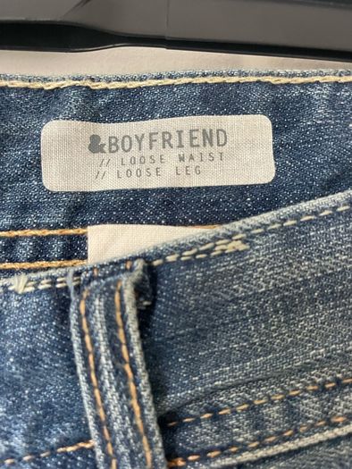 shorts Bnwt H&M. Denim shorts boyfriend style size 10