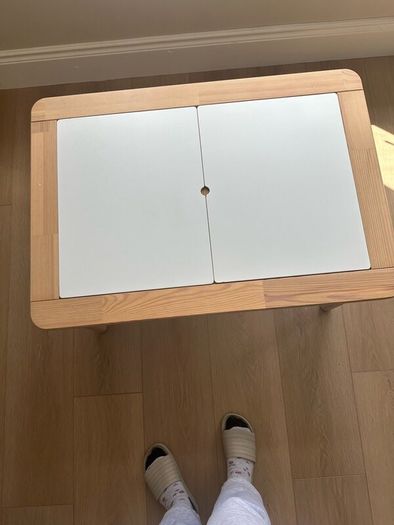 Flisat childrens Table with trays