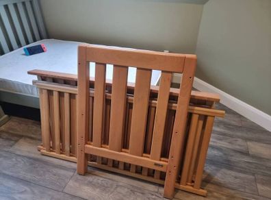 Good quality cot and toddlers bed combined