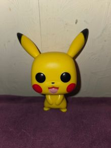 Pokemon Pikachu Figure