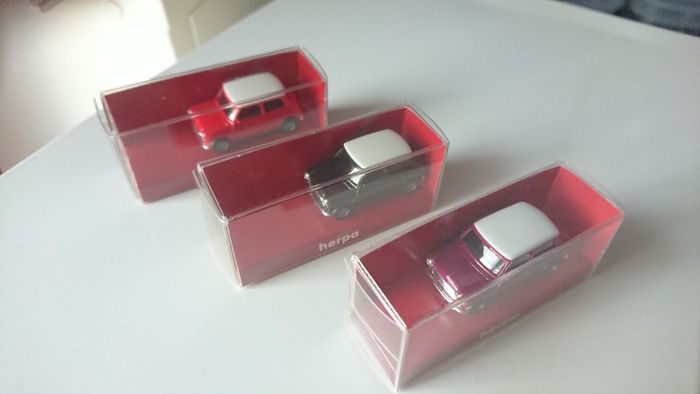 3 MINI Model cars