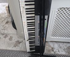 yamaha keyboard and stand