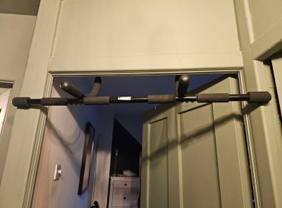 pull up bar
