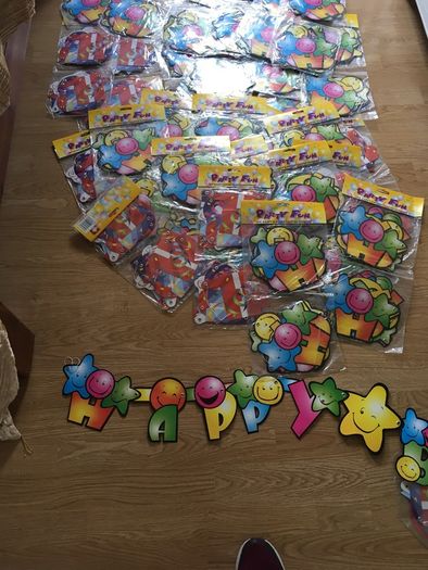 Lot birthday banners