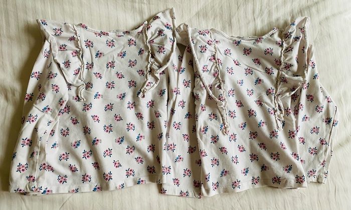 Twin floral top with ruffle detail