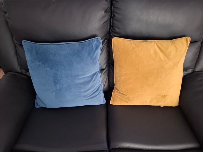 Set of 4 high quality duck feather cushions