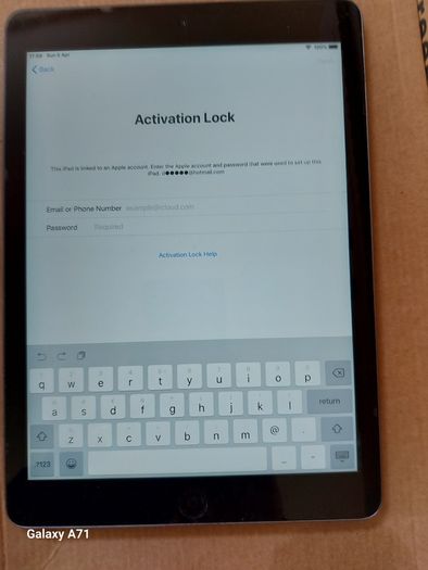 Apple Ipad Air 1st, 16GB, Space Grey, 89% Battery Life, Activation Lock, in excellent cosmetic condition