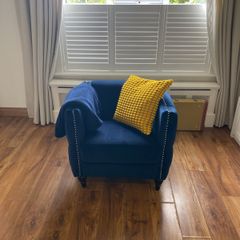 Chesterfield blue/navy velvet armchair