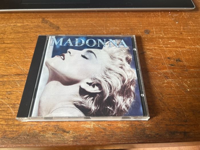 Madonna - True Blue
