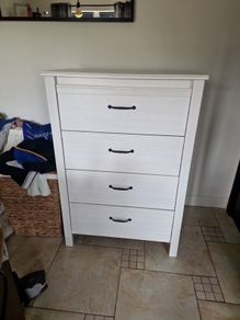 Chest of drawers