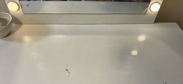 White desk needs to be collected ASAP