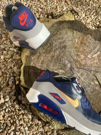 Exclusive Nike Air Max 90 UK8.5