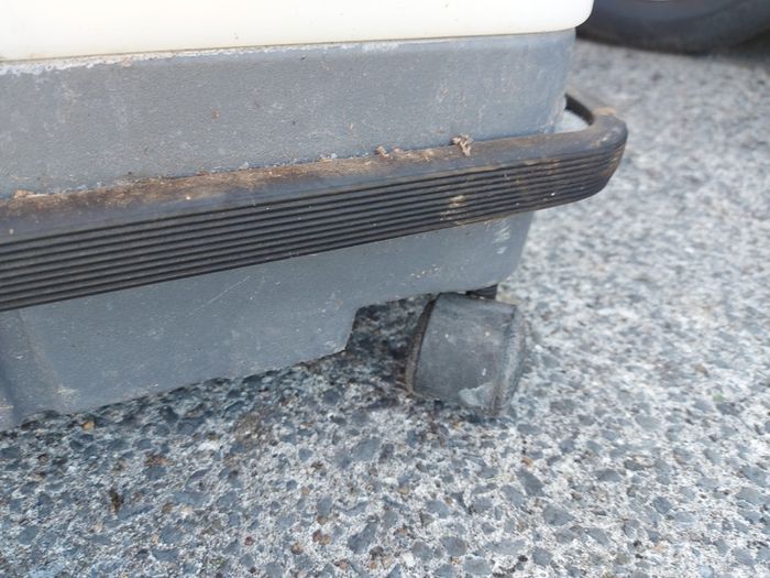 NILFISK AX 9 Carpet Cleaner, working great and in excellent condition