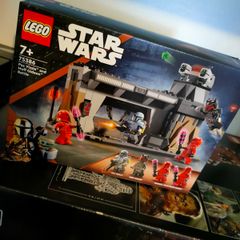 75386 LEGO Star Wars The Mandalorian Paz Vizsla And Moff Gideon Battle Retired