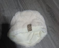 women's cream knit slouch hat