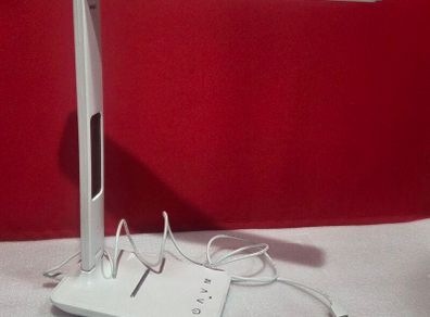 Led desk lamp  adjustable lightness 3 different tones