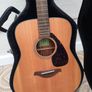 Guitar Yamaha Acoustic Image 2