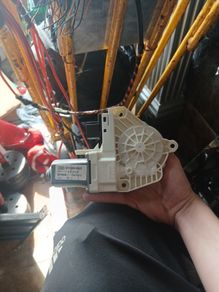 Audi A5 Coupe window motors