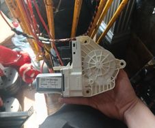 Audi A5 Coupe window motors