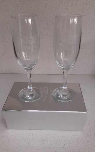 2 Boxed National Lottery Champagne Flutes