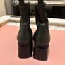 Women's shoes Image 4